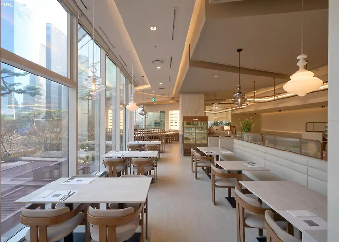 Hotel Lotte Mapo 4*